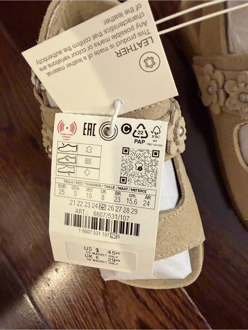 NWT Beige Floral Strap Sandals little girls size 9